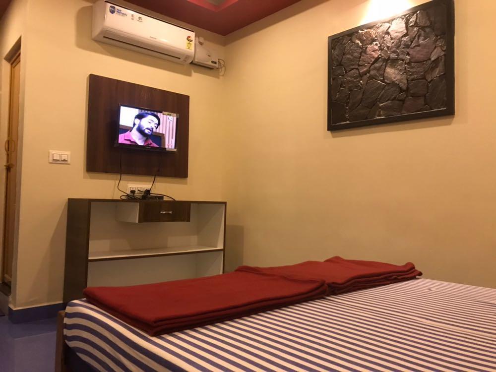Galaxy Lodge Chikmagalur Bagian luar foto