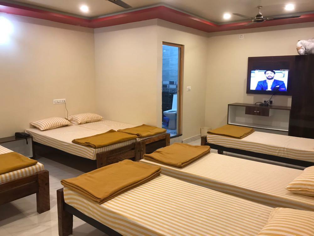 Galaxy Lodge Chikmagalur Bagian luar foto