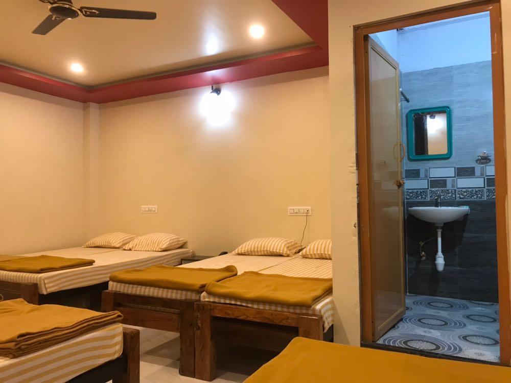 Galaxy Lodge Chikmagalur Bagian luar foto