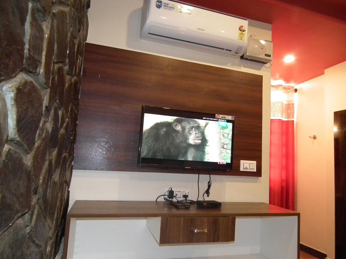 Galaxy Lodge Chikmagalur Bagian luar foto